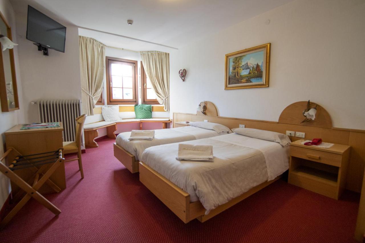 Hotel Edelweiss ヴァル・ディ・ゾルド エクステリア 写真