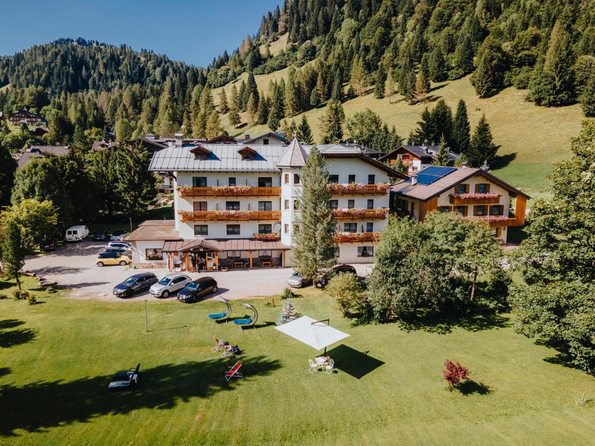 Hotel Edelweiss ヴァル・ディ・ゾルド エクステリア 写真