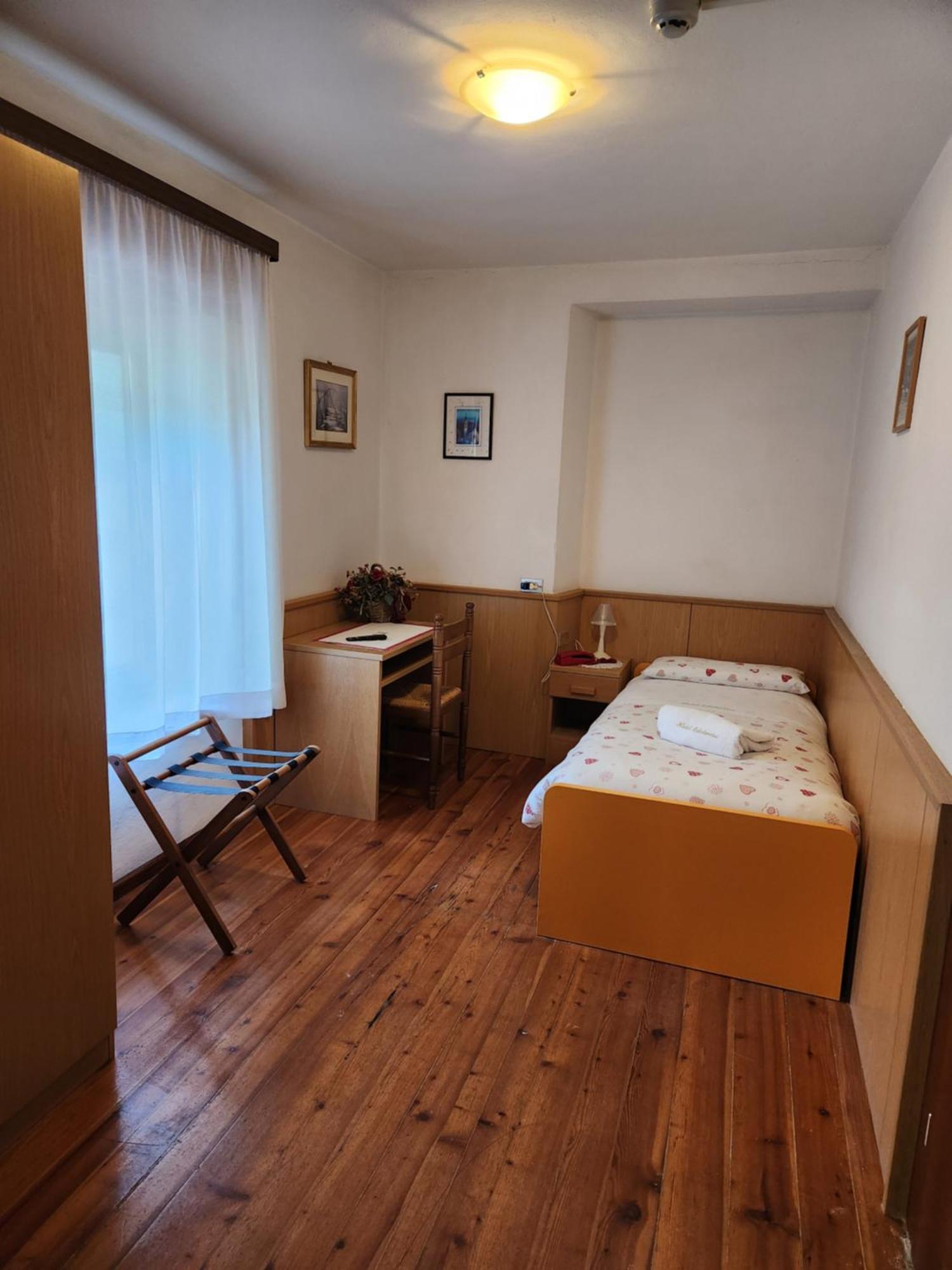 Hotel Edelweiss ヴァル・ディ・ゾルド エクステリア 写真
